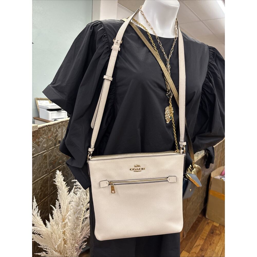 coach white crossbody bag